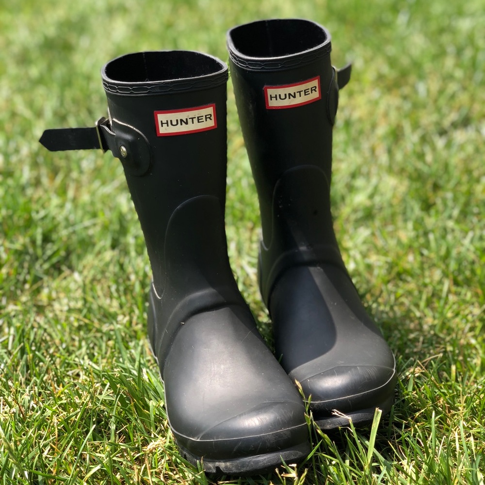 Mid-calf HUNTER short boots 👢